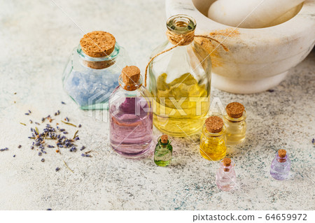 Essential aroma oil 64659972