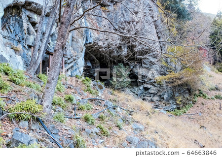 Kamba Cave Ruins 1 Kamba Cave Ruins 1 64663846