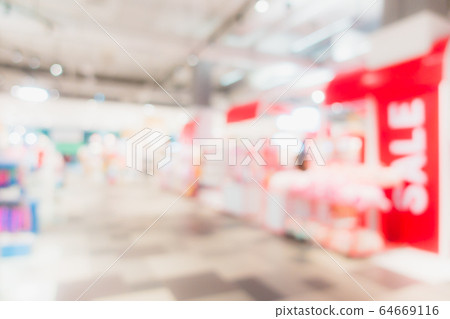 Abstract blur and defocus shopping mall in department store Abstract blur and defocus shopping mall in department store 64669116