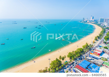 Beautiful tropical beach sea ocean bay and architecture building in Pattaya city Thailand Beautiful tropical beach sea ocean bay and architecture building in Pattaya city Thailand 64669565