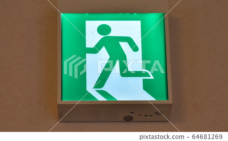 緊急出口顯示 64681269