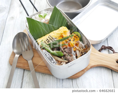 Mestin's lunch box Mestin's lunch box 64682681