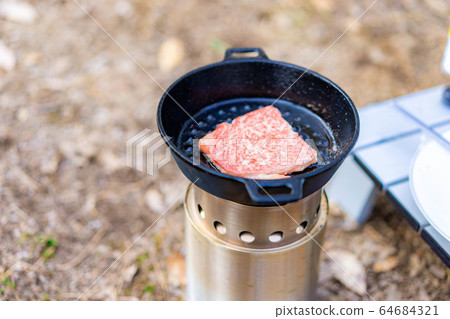 Camping material skillet burning fire stand Camping material skillet burning fire stand 64684321