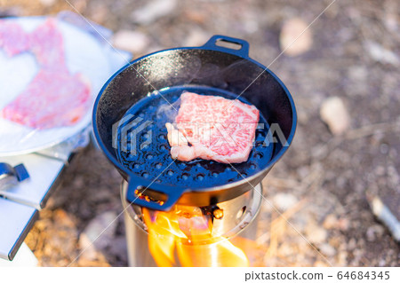 Camping material skillet burning fire stand Camping material skillet burning fire stand 64684345