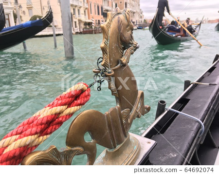 Authentic venetian gondola 64692074