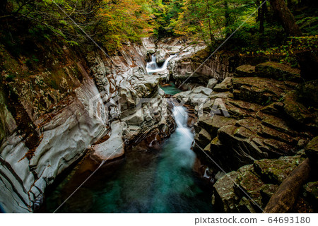 香川河 香川河 64693180