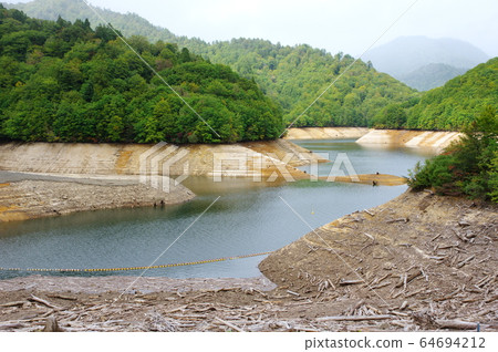 Lake Okutone / Yagisawa Dam (Minakami Town, Gunma Prefecture) Lake Okutone / Yagisawa Dam (Minakami Town, Gunma Prefecture) 64694212