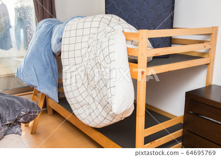 Cleaning bunk beds 64695769