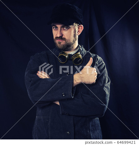 beard welder going thumb up beard welder going thumb up 64699421