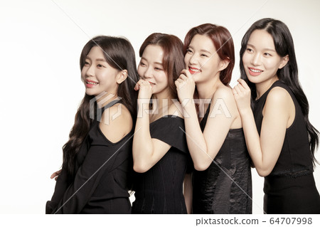 Woman, beauty, party Woman, beauty, party 64707998