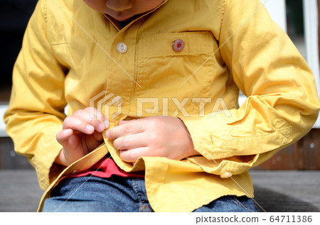 A child A child 64711386