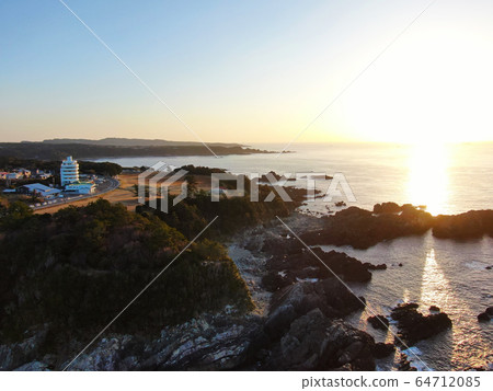 Wakayama Prefecture, Honshu's southernmost land "Shiomisaki" 64712085