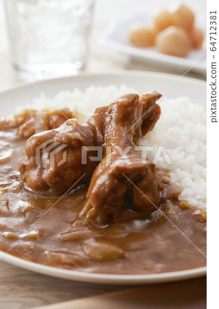 咖哩雞 64712381