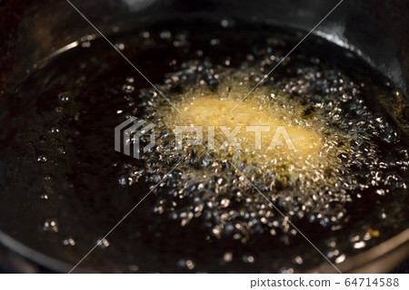 Fried food  64714588