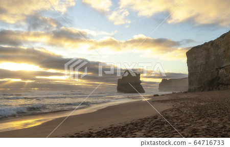Twelve Apostles, famous landmark along the Great 64716733