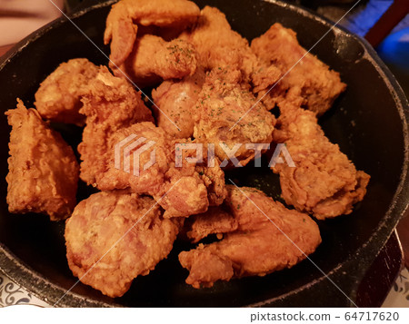 Chicken Chicken 64717620