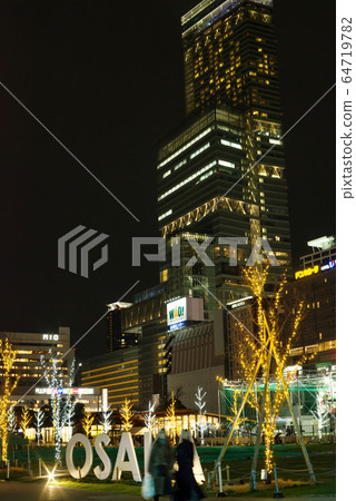 Night view of Tenshiba, where you can see Abeno Harukas, Osaka Tennoji Night view of Tenshiba, where you can see Abeno Harukas, Osaka Tennoji 64719782
