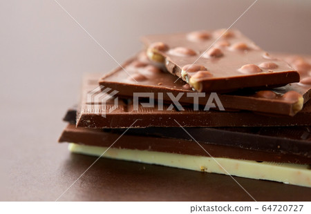 close up of different kind chocolate bars close up of different kind chocolate bars 64720727