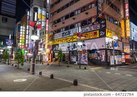 〈東京〉人們失踪的歌舞uki町,以一種克制的心情在東京 〈東京〉人們失踪的歌舞uki町,以一種克制的心情在東京 64722764