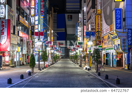 <Tokyo> Kabukicho, where the people disappeared, Tokyo in a self-restraining mood 64722767