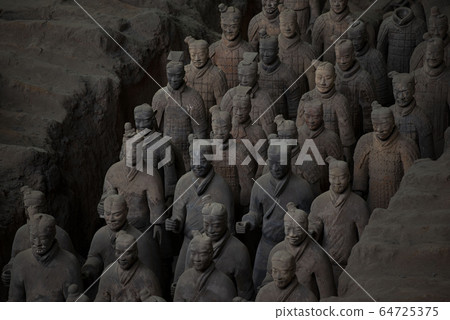 Terracotta Warrior Army in Pit 1 Exhibition with more than 6,000 warriors and horses, Lintong, Xi'an, Shaanxi, China 64725375