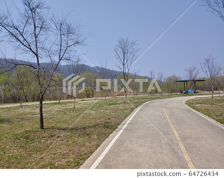 自然,環境,自然風光,風景攝影,陽水,陽平,山,樹,森林,河流,天空,春天,春天風光,人行道,田野 自然,環境,自然風光,風景攝影,陽水,陽平,山,樹,森林,河流,天空,春天,春天風光,人行道,田野 64726434