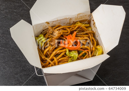 Yakisoba Chow mein noodles dish Yakisoba Chow mein noodles dish 64734009