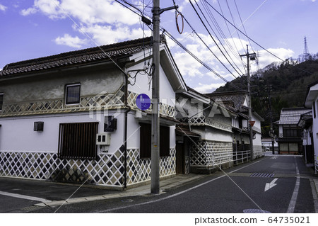 Niimi Gotencho Taiike House, Niimi City, Okayama Prefecture Niimi Gotencho Taiike House, Niimi City, Okayama Prefecture 64735021