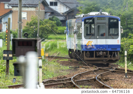 Noto Railway Nanao Line West Bank Station Noto Railway Nanao Line West Bank Station 64736116