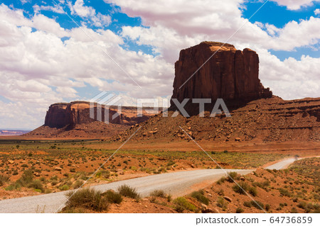 Monument Valley on the border between Arizona and 64736859