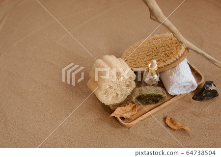 Eco-friendly spa, massage, peeling and hydration kit Eco-friendly spa, massage, peeling and hydration kit 64738504
