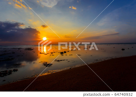 Sky, Sunset, Dusk, Sea, Cloud - Sky Sky, Sunset, Dusk, Sea, Cloud - Sky 64740932