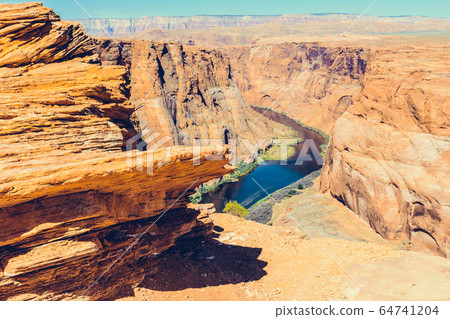 Horseshoe Bend on Colorado River in Glen Canyon, Horseshoe Bend on Colorado River in Glen Canyon, 64741204