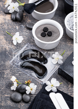 Set of black charcoal detox cosmetics Set of black charcoal detox cosmetics 64742911