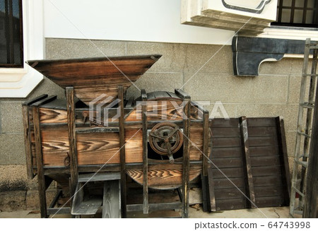 舊農場設備 64743998