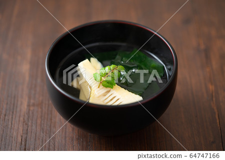 裙帶菜湯（竹筍和裙帶菜湯） 64747166