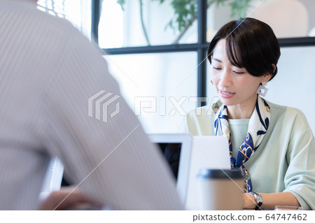 Business meeting Business meeting 64747462