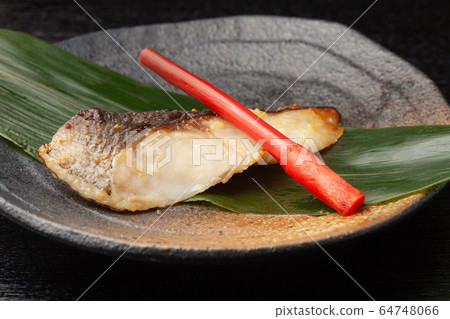 Saigaki grilled silver cod 64748066