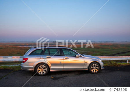 C200閃亮的曙光 C200閃亮的曙光 64748598
