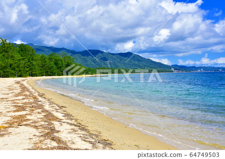 Amanohashidate and surrounding scenery 64749503