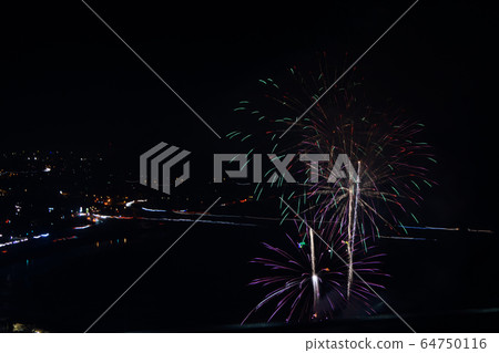 鳥取四季節步行夏季河原菸花 64750116