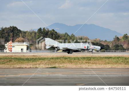 登陸幽靈 64750511