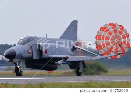 Air Self Defense Force Fighter Landing F - 4 EJ 64752059