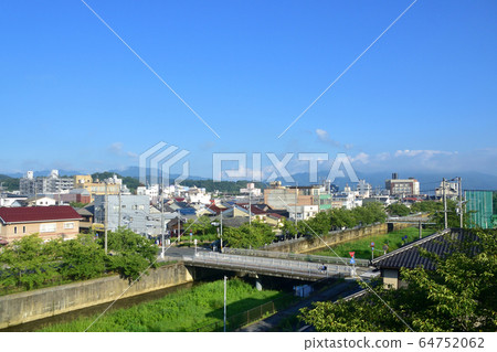 奧巴馬線的窗戶和風景 64752062