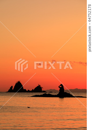 靜岡西伊豆_太子海岸日落 靜岡西伊豆_太子海岸日落 64752178