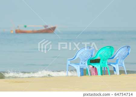 Landscape of guesaun beach 64754714