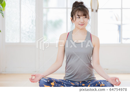 Female yoga fitness home 64754978