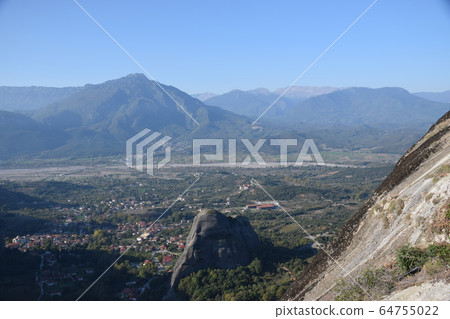 希臘世界遺產邁泰奧拉Agia Triada修道院Karabanka的景色 希臘世界遺產邁泰奧拉Agia Triada修道院Karabanka的景色 64755022