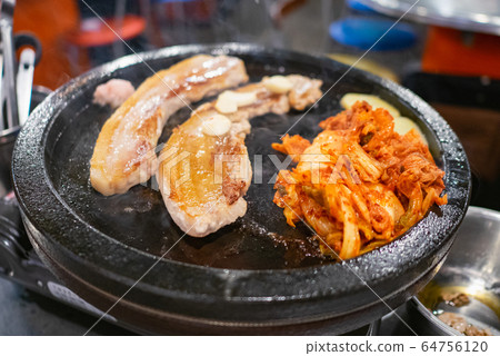 Samgyeopsal Korean food 64756120