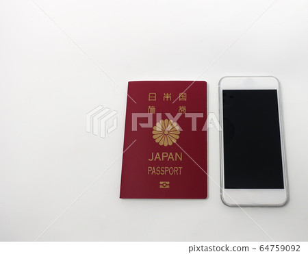 智能手機和護照 智能手機和護照 64759092